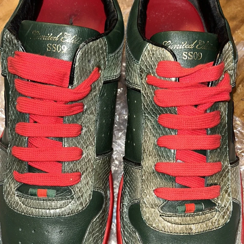 GUCCI RARE sz 15.5!! limited edition SS09 green python & leather GG LUXE- flaws